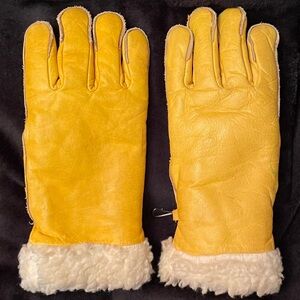Vintage Genuine Cowhide Fleece Lined Gloves Fits Like a Woman’s Medium